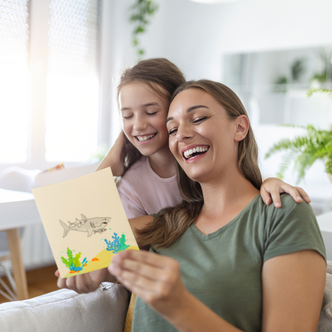 Heartfelt Wishes: What to Write on a Birthday Card for Mom